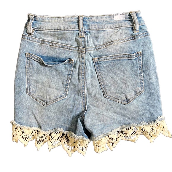 NWOT ALMOST FAMOUS LIGHT WASH AND HIGH WAISTED DENIM SHORTS WITH LACE TRIM - Picture 4 of 8